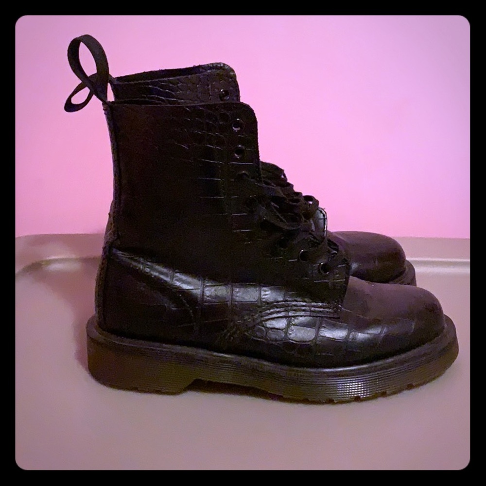 Doc Martens - snake skin